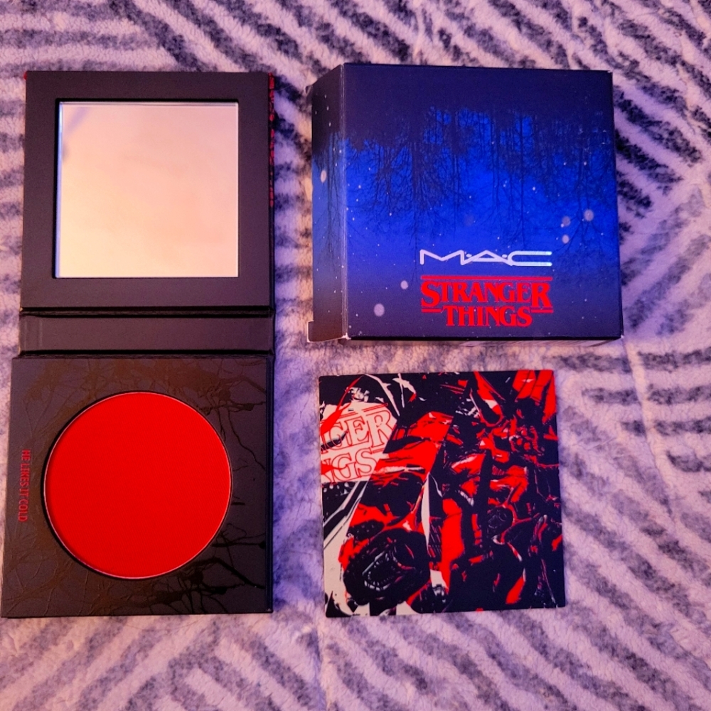 Mac Stranger Things Collectible Blush